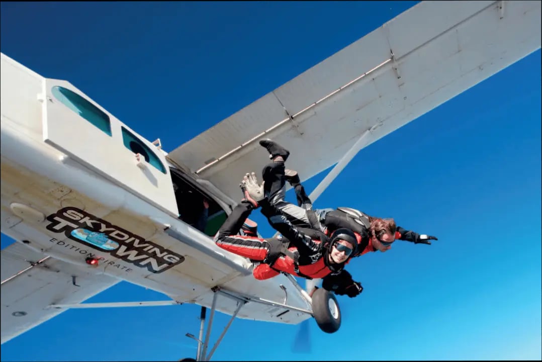 skydiving-town